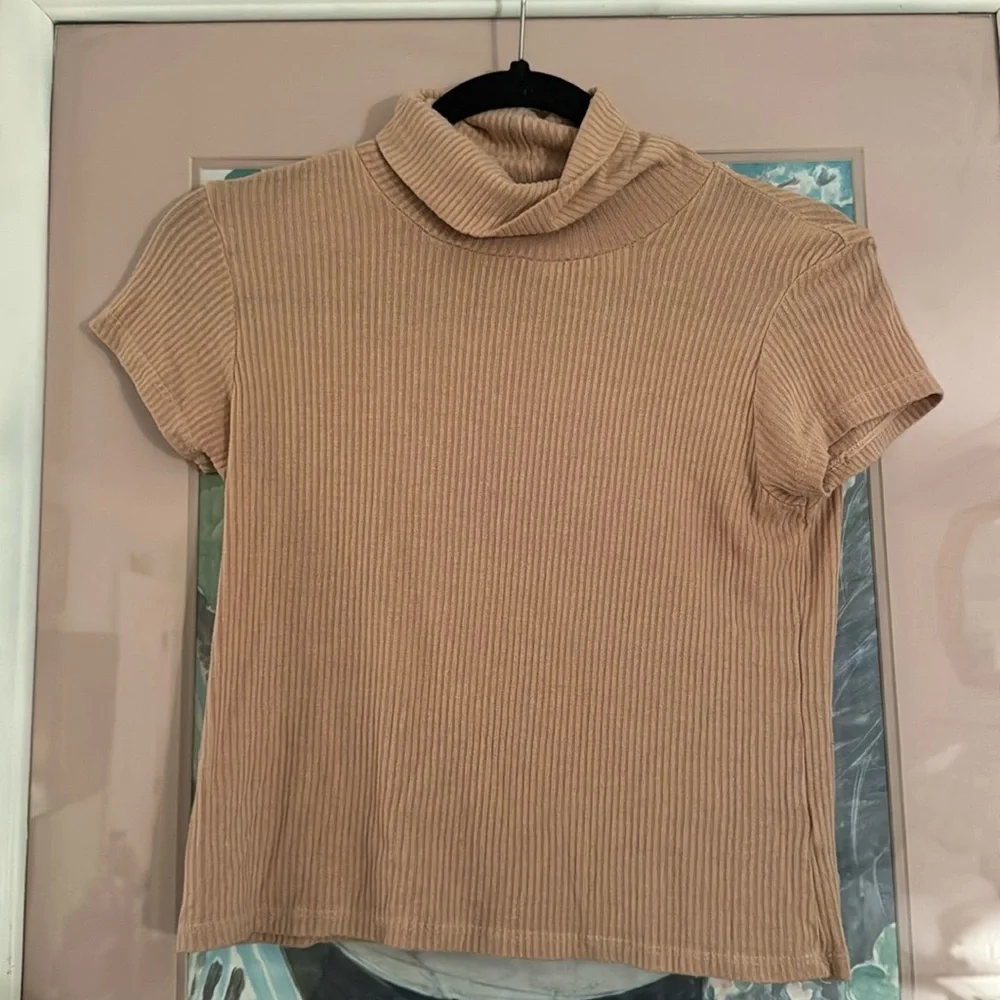 Tan Mock neck Brandy Melville top - Picture 2 of 5